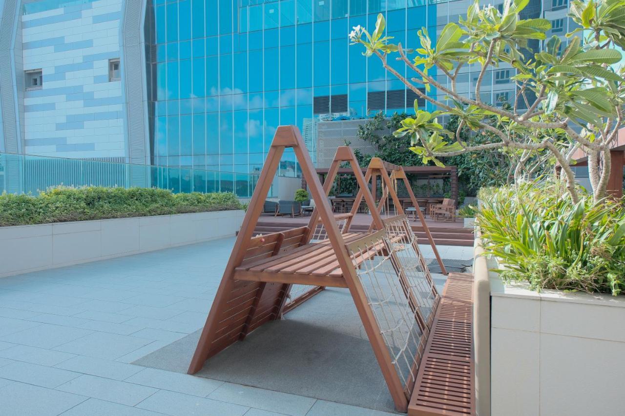 Brand New Water Front Luxury Cinnamon Suites Apartment In Heart Of Colombo City Exterior photo