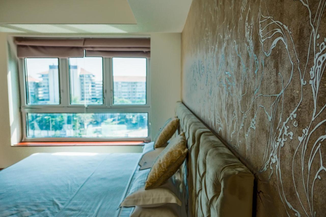 Brand New Water Front Luxury Cinnamon Suites Apartment In Heart Of Colombo City Exterior photo