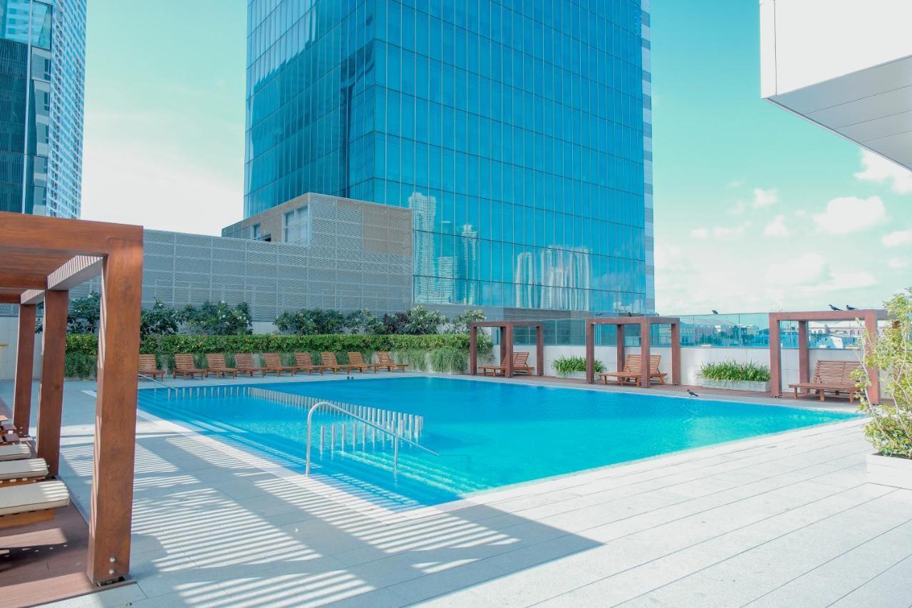 Brand New Water Front Luxury Cinnamon Suites Apartment In Heart Of Colombo City Exterior photo