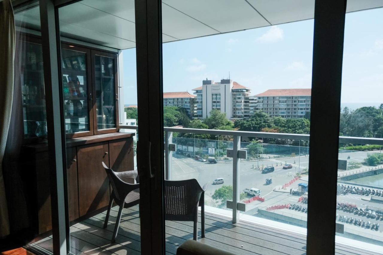 Brand New Water Front Luxury Cinnamon Suites Apartment In Heart Of Colombo City Exterior photo
