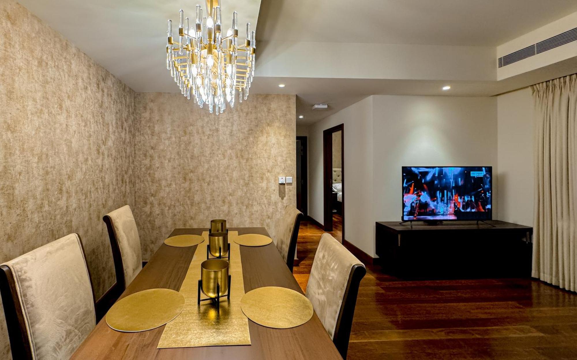 Brand New Water Front Luxury Cinnamon Suites Apartment In Heart Of Colombo City Exterior photo