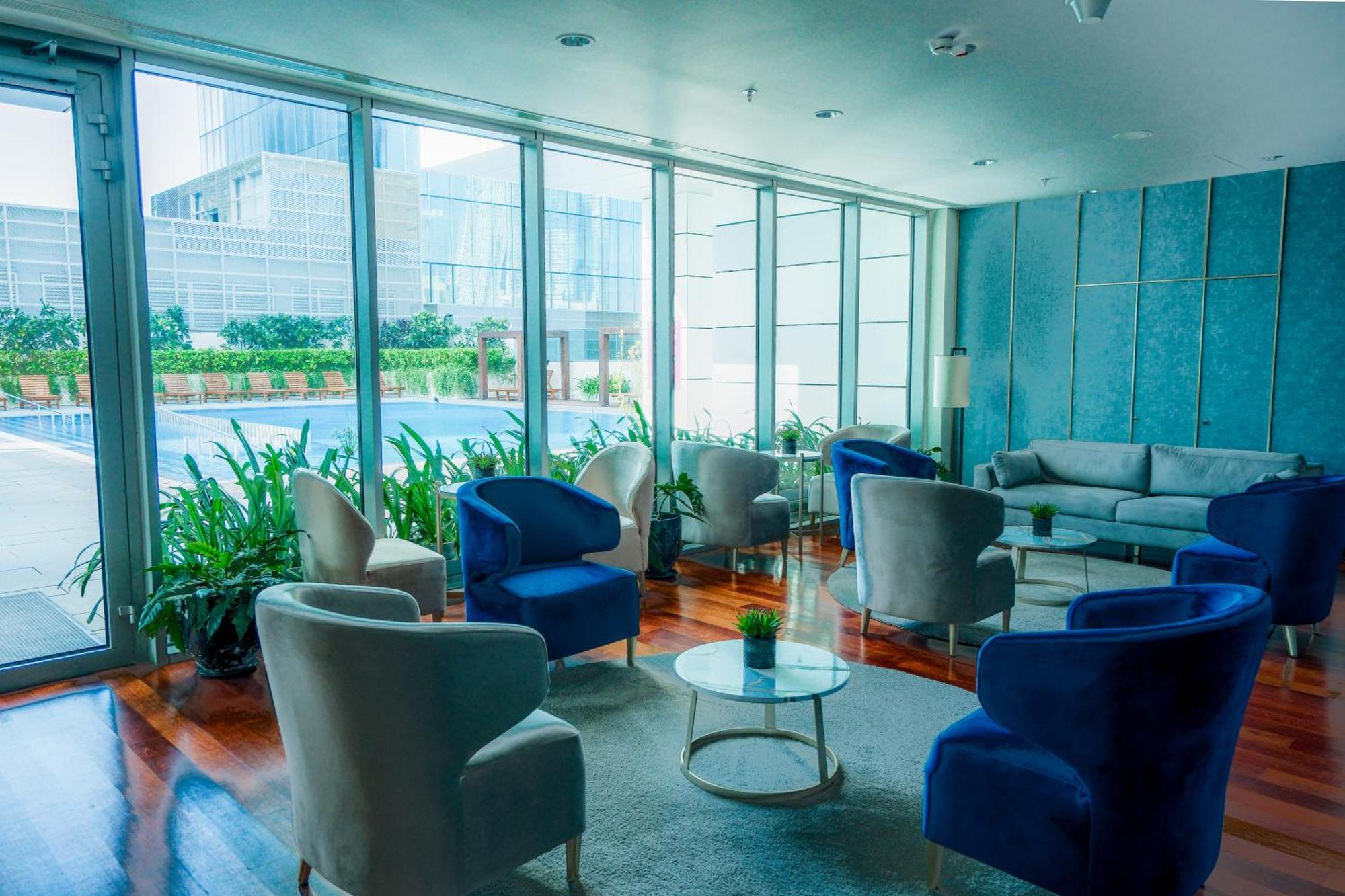 Brand New Water Front Luxury Cinnamon Suites Apartment In Heart Of Colombo City Exterior photo